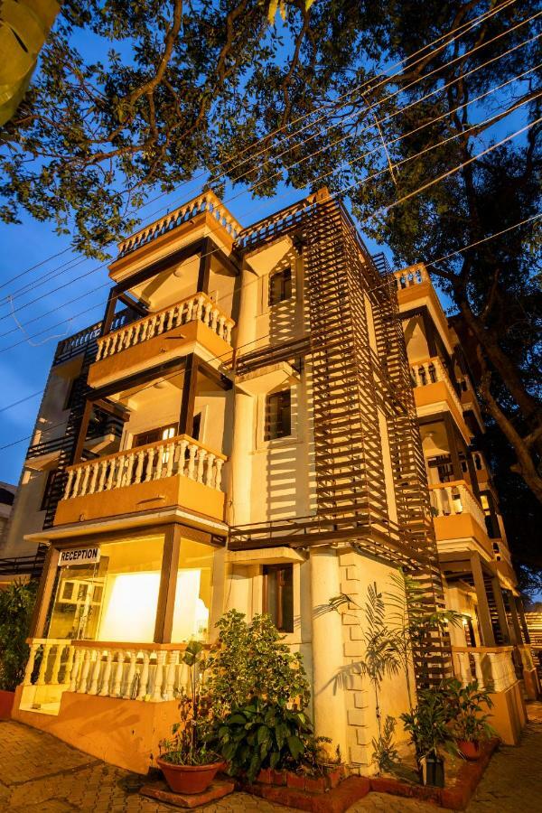 Coco Goa Hotel Arpora Ngoại thất bức ảnh